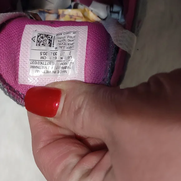 Converse shoes for girls size 2 - Picture 5 of 7